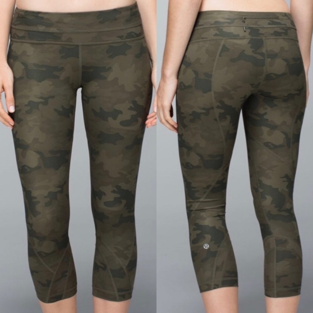 LULULEMON Wunder Under Crop Savasana Camo Green camouflage leggings size 10